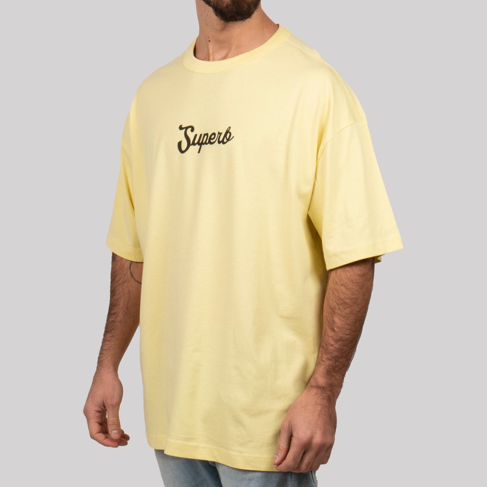 Camiseta amarillo pastel new arrivals